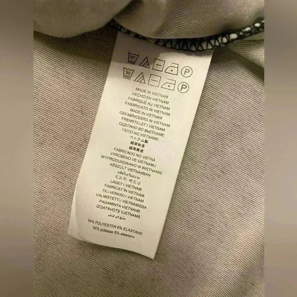 MICHAEL MICHAEL KORS Cold Shoulder Chain Pullover Animal Print Top Size Small - Picture 11 of 12